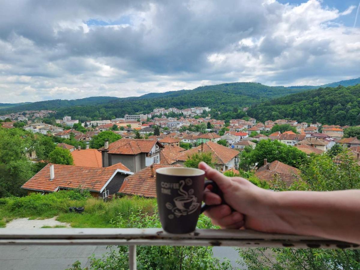 Апартамент Панорамна Гледка ตริยาฟนา ภายนอก รูปภาพ