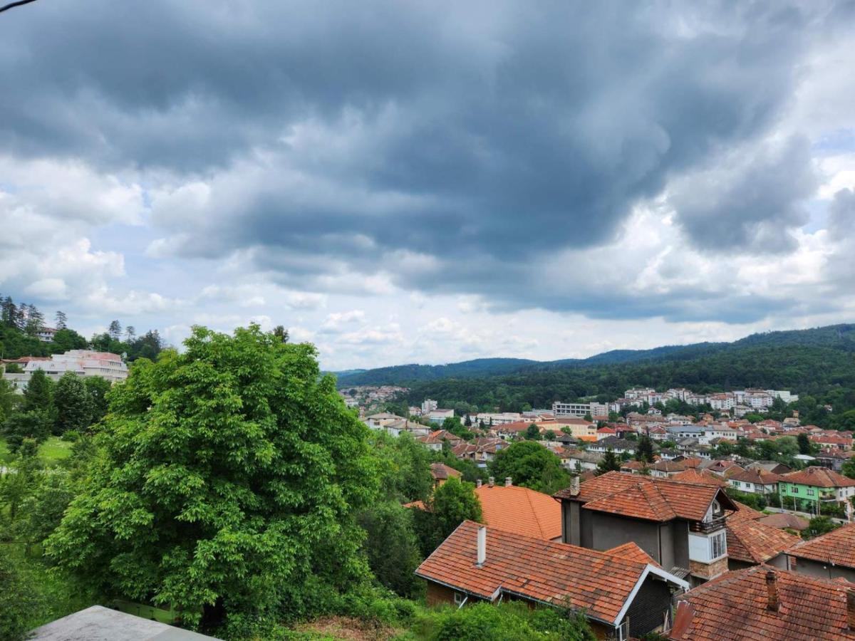 Апартамент Панорамна Гледка ตริยาฟนา ภายนอก รูปภาพ